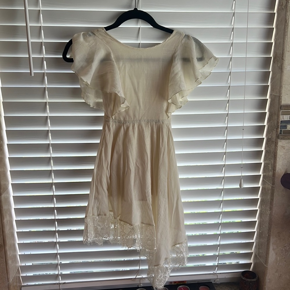 Joyfolie Cream color with Lace